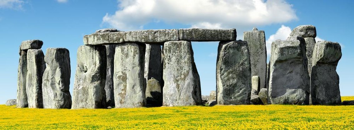 kopie---stonehenge-flowers.jpg